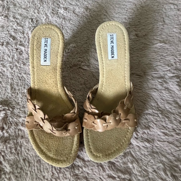 Steve Madden wooden and leather heels - Picture 2 of 4